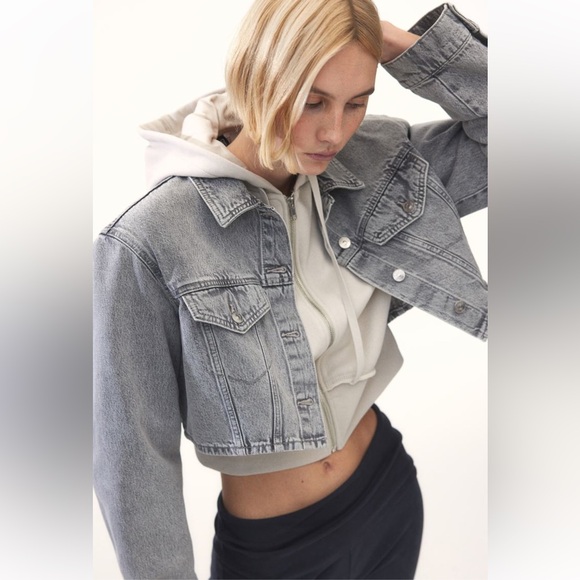SOLD OUT NWT H&M CROPPED DENIM JACKET GREY SIZE XS - Picture 3 of 9